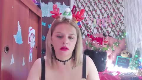 adriiana_fox_ online show from 12/02/24, 07:19