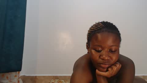 african_sidechick online show from 12/13/24, 04:22