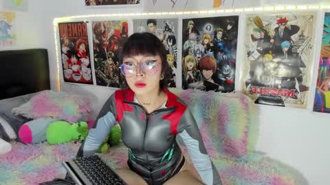 aisha_uwu online show from 01/11/25, 12:23