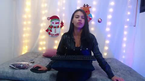 Alisson Rodriguez online show from 12/13/24, 01:17