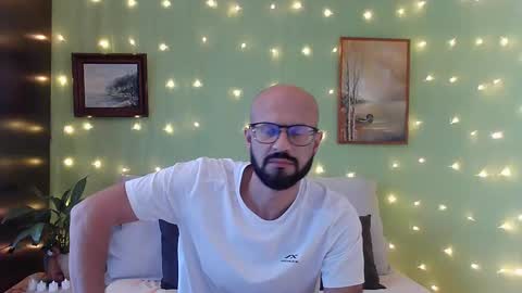 AnthonyXRoyal online show from 01/01/25, 04:53