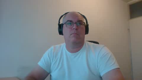 big_smiling_dick online show from 01/05/25, 02:40