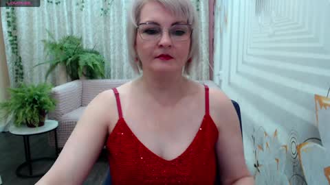 Blonde woman X online show from 11/13/24, 06:31