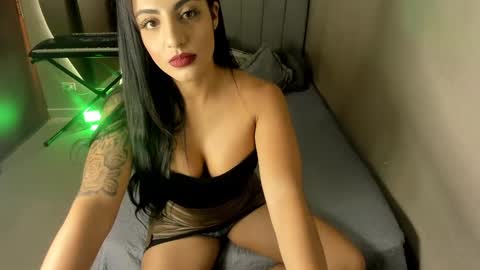 Laura  independent model online show from 12/21/24, 11:35