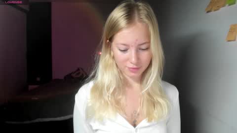 tiktok - lanaswet1  fansly - yourbestbaby online show from 12/06/24, 03:52