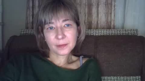 ellajohnsonx online show from 12/05/24, 08:17