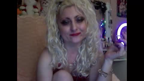 ellinhotgirl online show from 12/14/24, 09:44