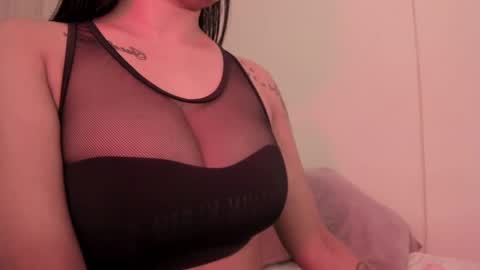 Emilia Big Boobs online show from 11/25/24, 11:40