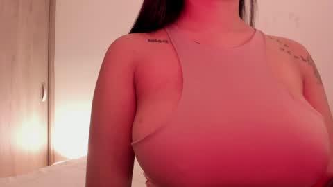 Emilia Big Boobs online show from 12/14/24, 01:48