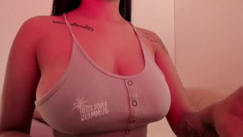 Emilia Big Boobs online show from 12/18/24, 01:10