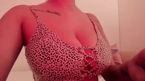 Emilia Big Boobs online show from 12/07/24, 01:01