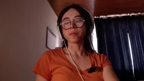 emily_pearl_ online show from 12/14/24, 10:06