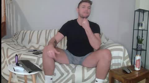 Englishladxxx online show from 12/08/24, 01:05