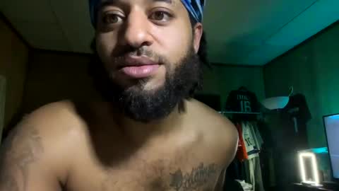 fertile_lightskin online show from 01/06/25, 10:07