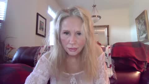 hotblondemilf1962 online show from 12/18/24, 01:10