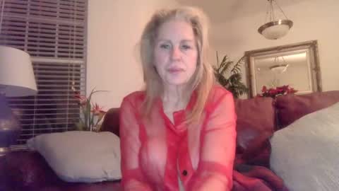 hotblondemilf1962 online show from 01/05/25, 10:32