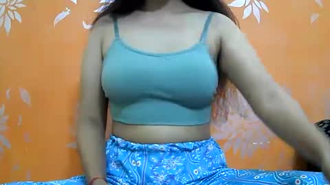 ishika_singh_ online show from 11/21/24, 01:44