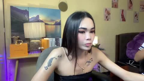 EloiseMoree online show from 11/11/24, 01:07