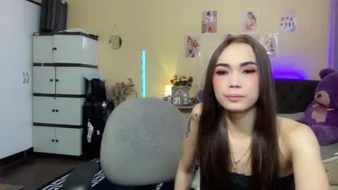 EloiseMoree online show from 12/06/24, 04:56