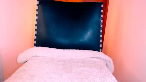 katalinaferreirax online show from 12/06/24, 06:49