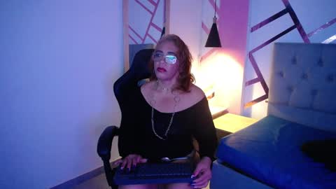 kendra_lust_69 online show from 11/19/24, 12:53