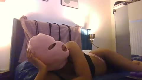 kinkykyrra online show from 01/20/25, 04:29