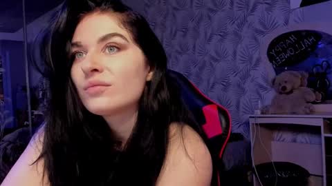 kiragold__ online show from 11/30/24, 05:40