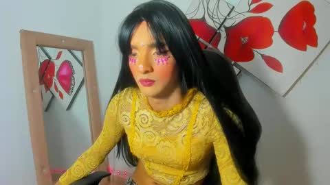 latinmia23hot online show from 01/03/25, 08:41