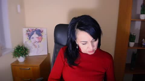 Laura online show from 11/27/24, 06:36