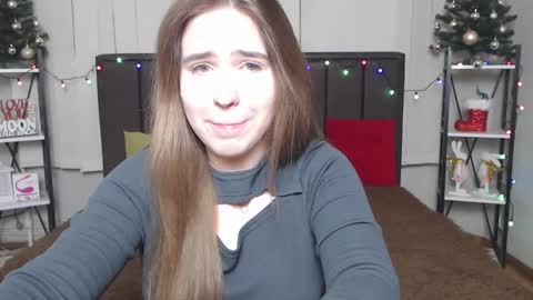 LauraHlot online show from 12/19/24, 07:24