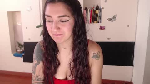 Lia Mitch online show from 11/19/24, 08:17