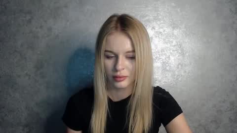 lilimeoww online show from 01/14/25, 06:18