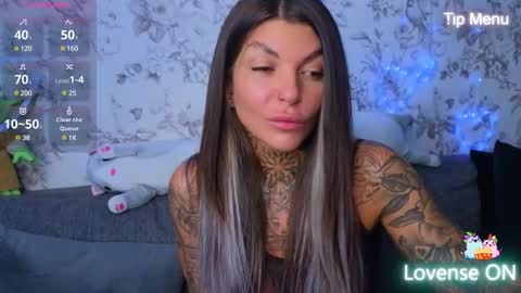 lily_jay_xox online show from 11/11/24, 07:10