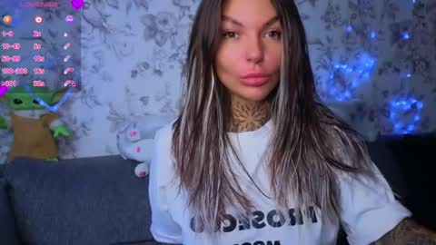 lily_jay_xox online show from 11/12/24, 07:04