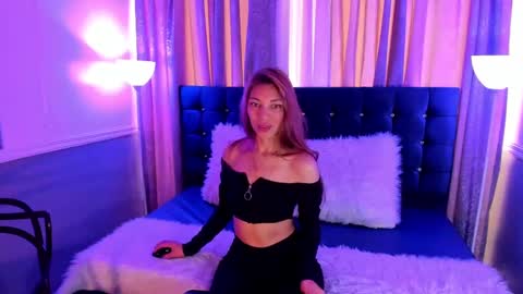 lindabutler_ online show from 02/12/25, 01:54