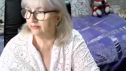 LolkaAlyss online show from 11/18/24, 02:49