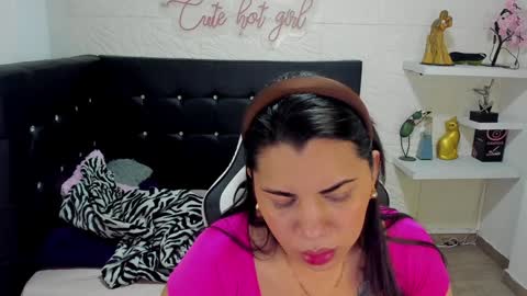 Lorena Mendoza online show from 01/08/25, 08:21