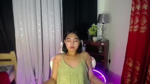 lovely_mamaxx online show from 12/29/24, 07:14