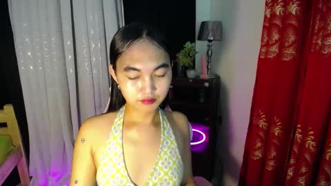 lovely_mamaxx online show from 01/04/25, 04:23