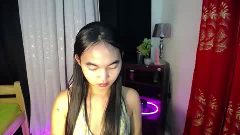 lovely_mamaxx online show from 01/04/25, 09:54