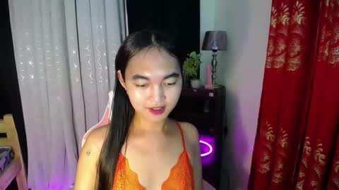 lovely_mamaxx online show from 01/01/25, 06:04