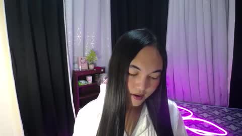 lovely_mamaxx online show from 12/04/24, 11:19