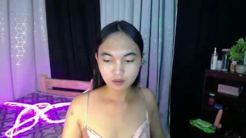 lovely_mamaxx online show from 12/20/24, 02:14