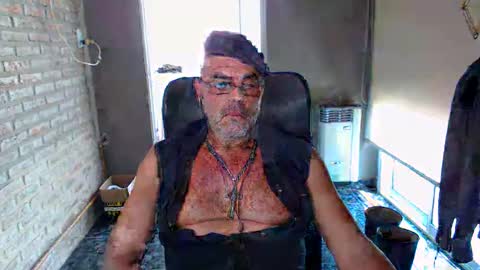 MACHO BUSCADOR online show from 11/10/24, 05:37