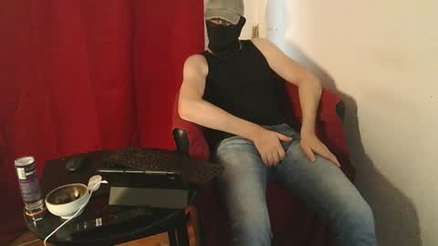 Snapshot of Masked Horny Guy chatting on 12/07/24, 11:03 masked_horny_guy online show from 12/07/24, 11:03