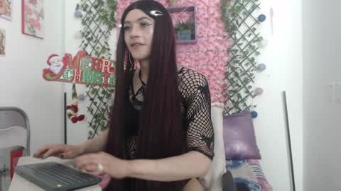 megannixx online show from 12/25/24, 08:32