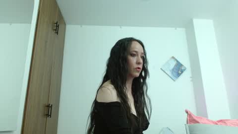 MelissaRichard  online show from 12/18/24, 07:49