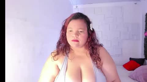 mila_cinnamon13 online show from 12/04/24, 01:28