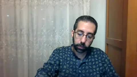 mmohsen_1985 online show from 11/24/24, 10:39