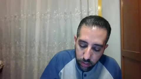 mmohsen_1985 online show from 12/01/24, 11:13